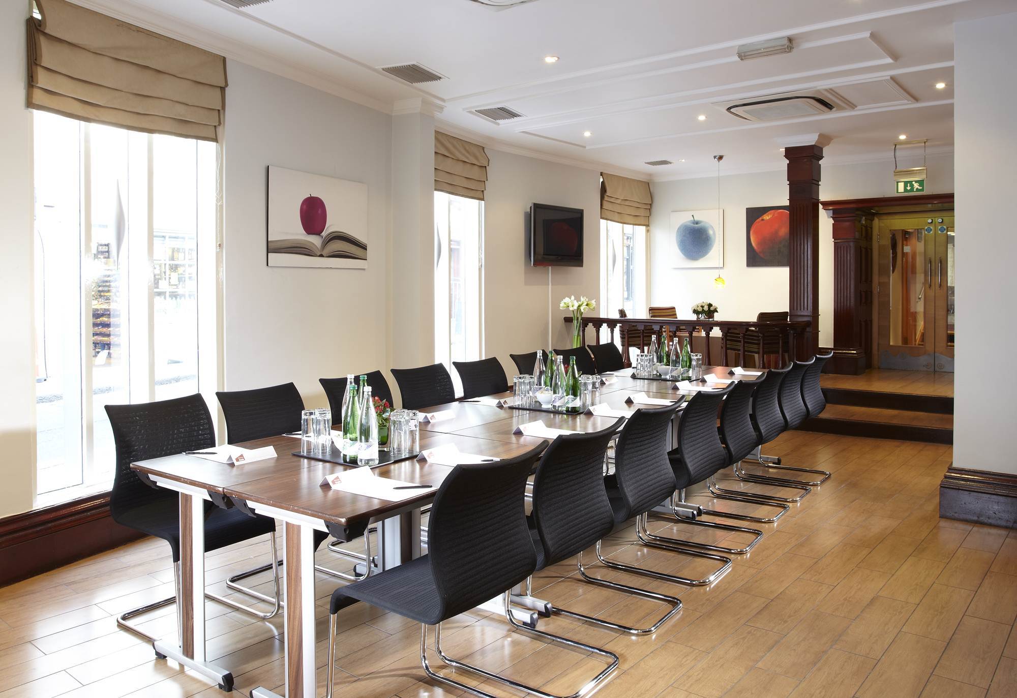 Thistle Trafalgar - Leicester Square 4* Londra